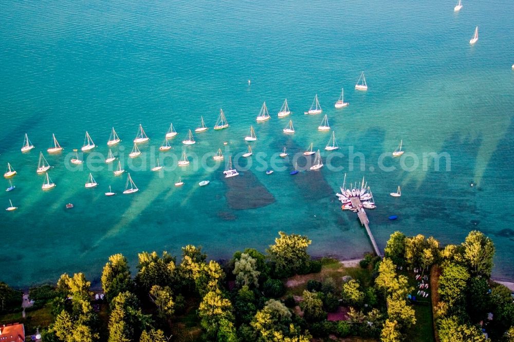 Konstanz from the bird's eye view: Pleasure boat marina with docks and moorings on the shore area of Lake of Constance in the district Litzelstetten in Konstanz in the state Baden-Wuerttemberg, Germany