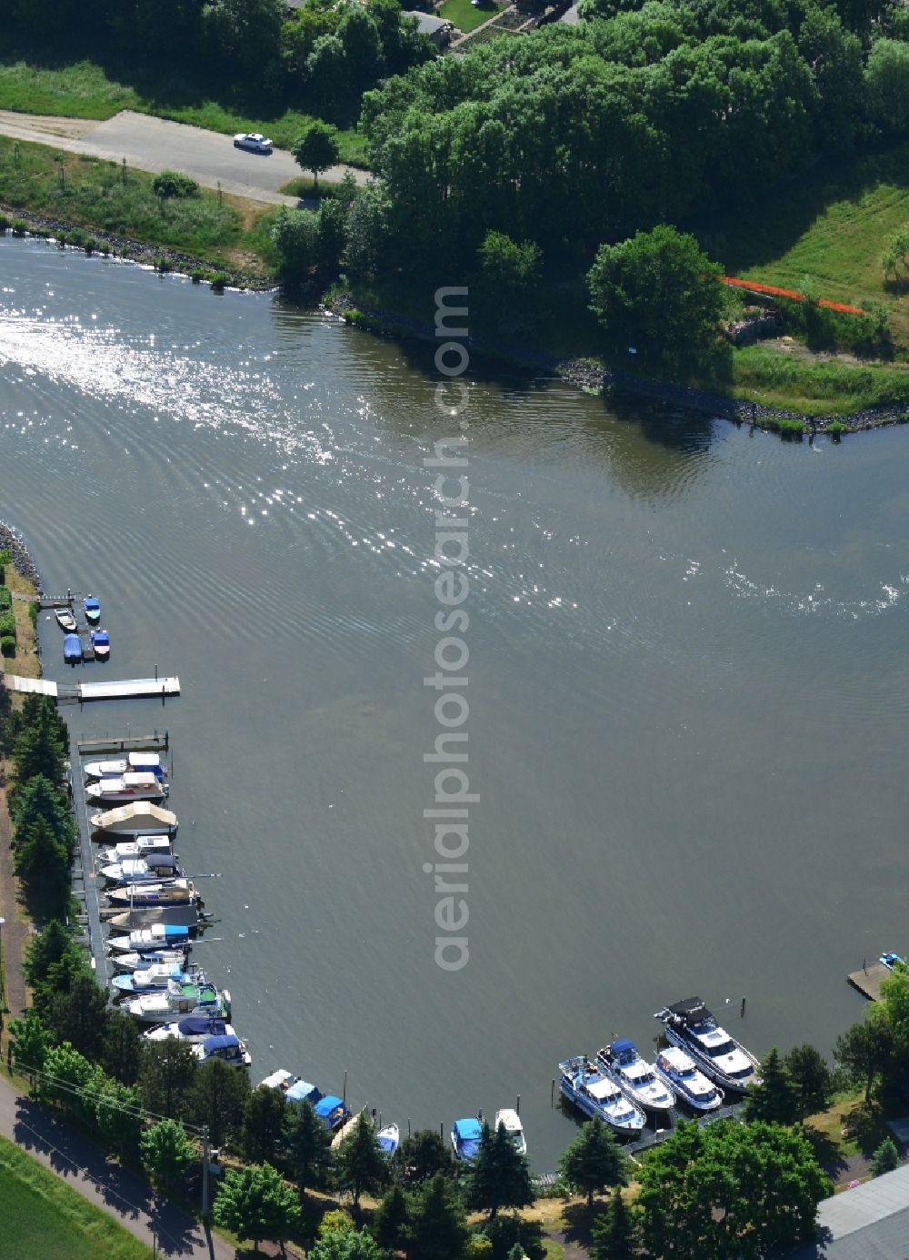 Burg (bei Magdeburg) from the bird's eye view: Pleasure boat marina with docks and moorings on the shore area in Burg (bei Magdeburg) in the state Saxony-Anhalt