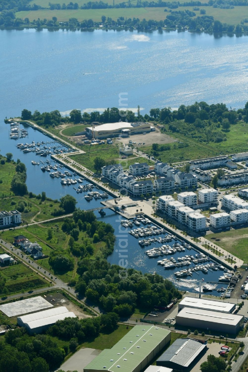 Werder (Havel) from above - Marina with pleasure boat moorings and moorings on the banks of the Havel in Werder (Havel) in the state of Brandenburg, Germany