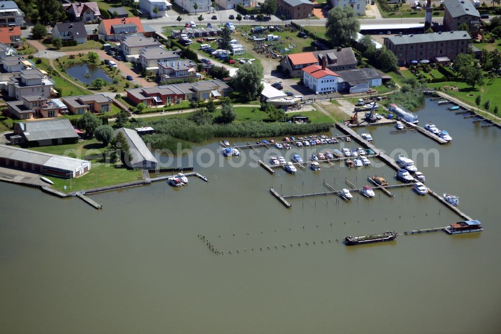 Aerial image Neustrelitz - Pleasure boat marina with docks and moorings on the shore area in Neustrelitz in the state Mecklenburg - Western Pomerania