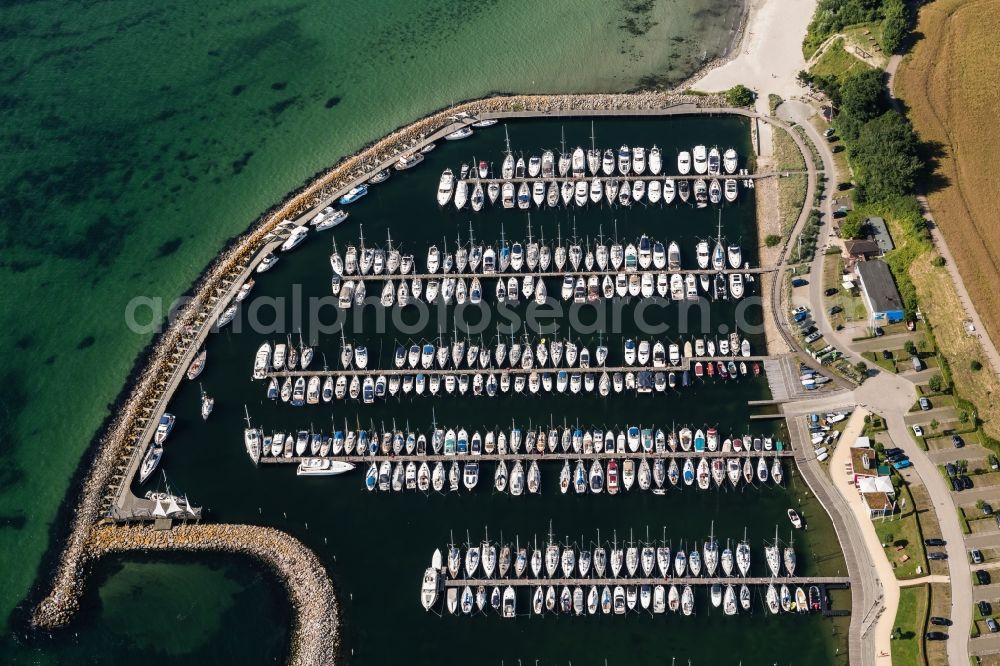 Aerial image Grömitz - Pleasure boat marina with docks and moorings on the shore area of North Sea in Groemitz in the state Schleswig-Holstein