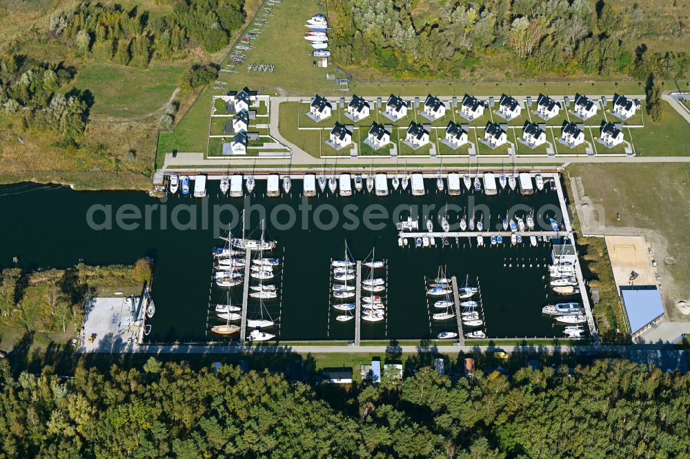 Peenemünde from the bird's eye view: Pleasure boat marina with docks and moorings on the shore area Peenemuende in Peenemuende in the state Mecklenburg - Western Pomerania, Germany