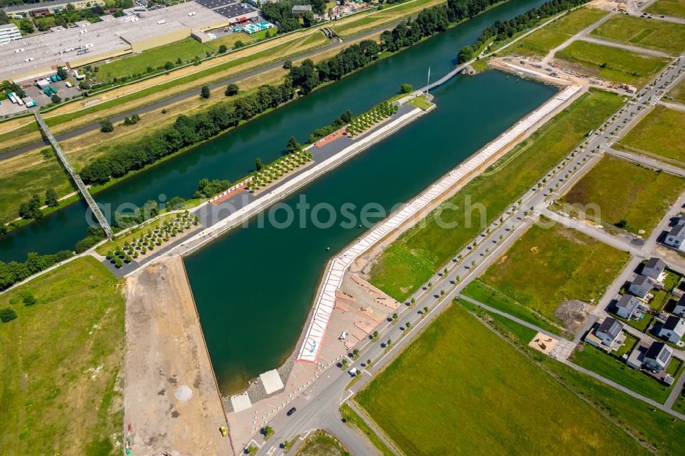 Gelsenkirchen from above - Pleasure boat marina with docks and moorings on the shore area des Rhein-Herne-Kanal on the grounds of the former Graf Bismarck colliery in Gelsenkirchen in the state North Rhine-Westphalia