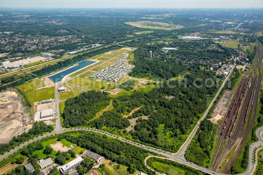 Gelsenkirchen from above - Pleasure boat marina with docks and moorings on the shore area des Rhein-Herne-Kanal on the grounds of the former Graf Bismarck colliery in Gelsenkirchen in the state North Rhine-Westphalia