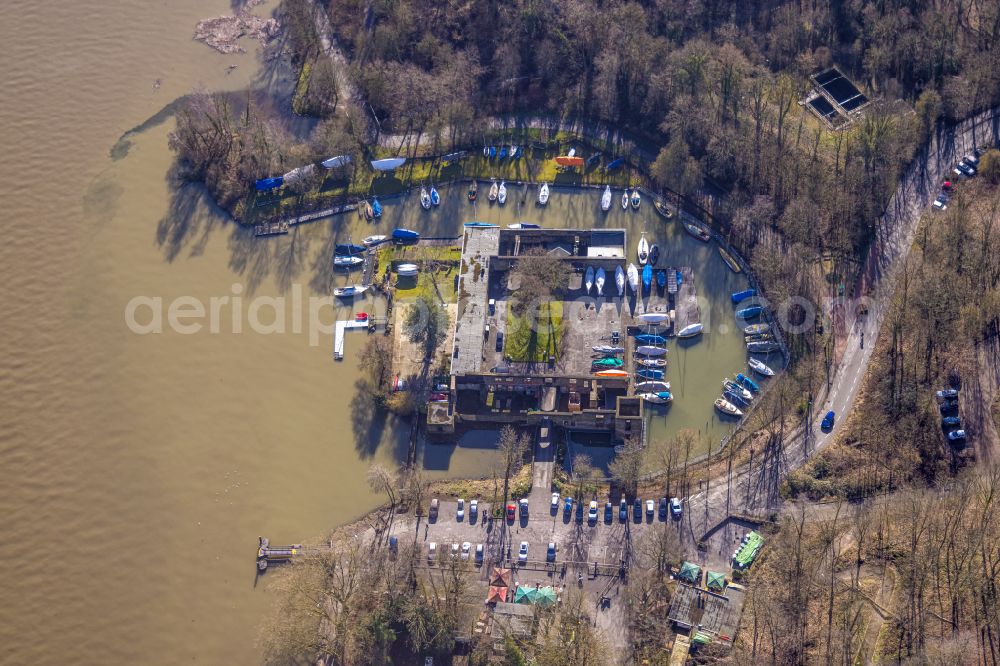 Essen from above - Pleasure boat marina with docks and moorings on the shore area the Ruhr in Essen in the state North Rhine-Westphalia, Germany