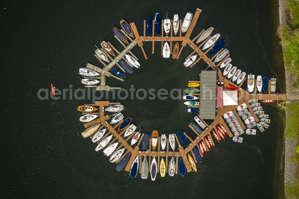 Aerial photograph Heimbach - Pleasure boat marina with docks and moorings on the shore area Rursee in Heimbach in the state North Rhine-Westphalia