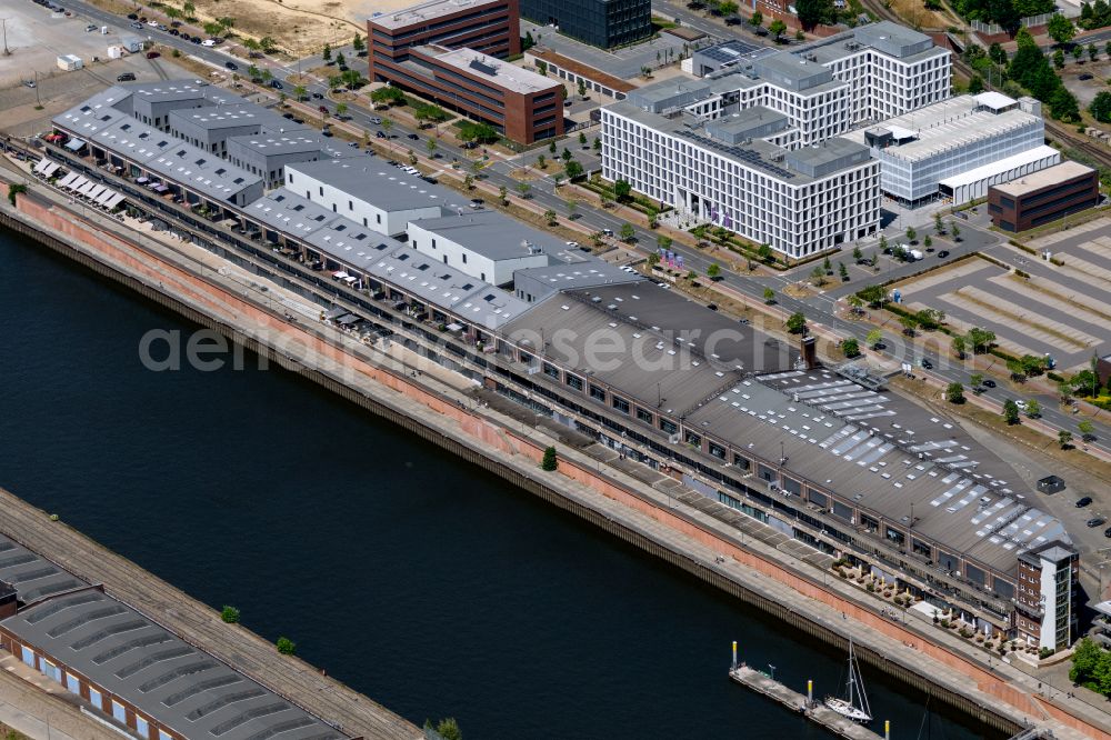 Bremen from the bird's eye view: Pleasure boat marina with docks and moorings on the shore area of the Weser river in Bremen, Germany