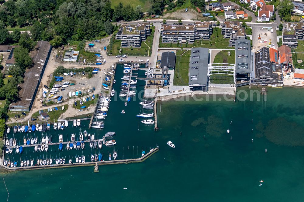 Aerial image Kressbronn am Bodensee - Pleasure boat marina with docks and moorings on the shore area of Lake of Constance in Kressbronn am Bodensee at Bodensee in the state Baden-Wuerttemberg, Germany