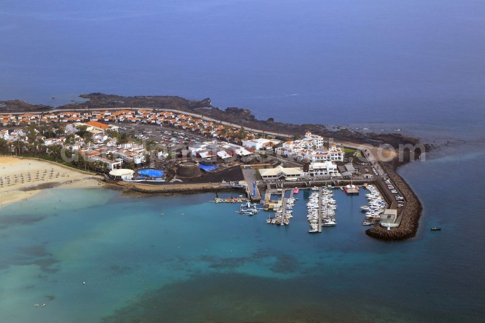 Castillo Caleta de Fuste from above - Pleasure boat marina with docks and moorings on the shore area of Fuerteventura in Castillo Caleta de Fuste in Canarias, Canary Islands, Spain