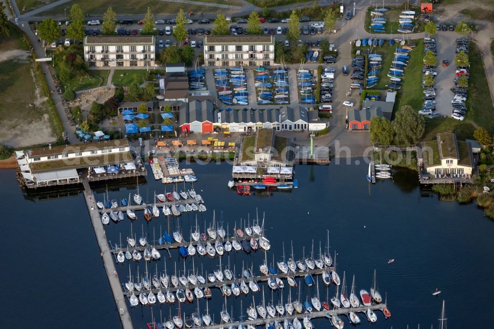 Markkleeberg from above - Pleasure boat marina with docks and moorings on the shore area Yachthafen Cospudener Yacht Club Markkleeberg e.V. in the district Lauer in Markkleeberg in the state Saxony, Germany