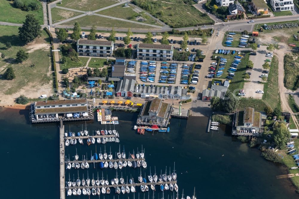 Markkleeberg from above - Pleasure boat marina with docks and moorings on the shore area Yachthafen Cospudener Yacht Club Markkleeberg e.V. in the district Lauer in Markkleeberg in the state Saxony, Germany