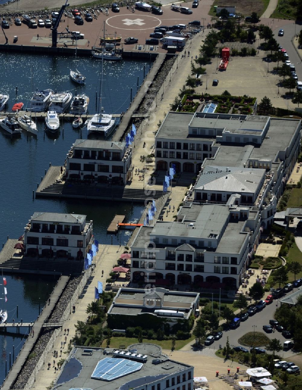 Aerial image Rostock - Pleasure boat marina with docks and moorings on the shore area of baltic see in Rostock in the state Mecklenburg - Western Pomerania