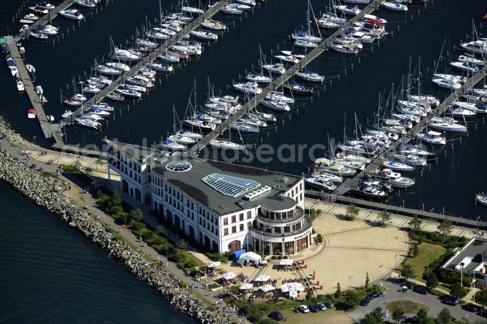 Aerial image Rostock - Pleasure boat marina with docks and moorings on the shore area of baltic see in Rostock in the state Mecklenburg - Western Pomerania