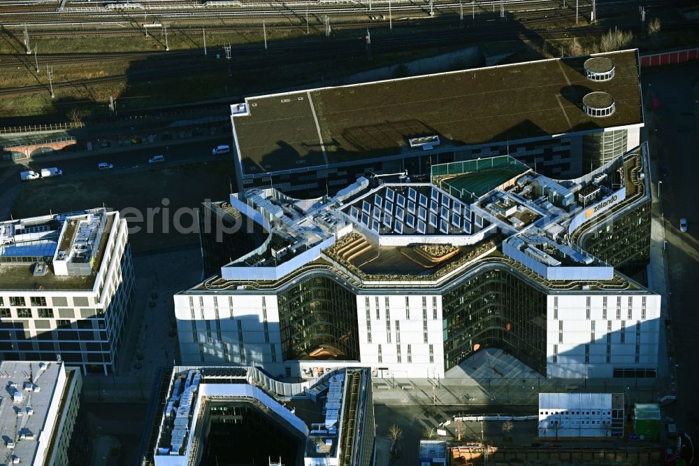 Aerial image Berlin - New office and commercial building Zalando Campus on Valeska-Gert-Strasse in the district Friedrichshain in Berlin, Germany