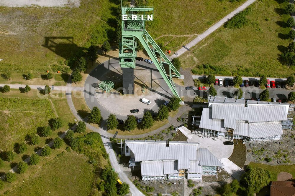 Castrop-Rauxel from above - Blick auf das Industriedenkmal und ehemalige Zeche ERIN den ehemahligen Schacht 3 mit Hammerkopfturm. Castrop-Rauxel industrial monument and former coal mine ERIN with winding tower in form of a hammerhead.