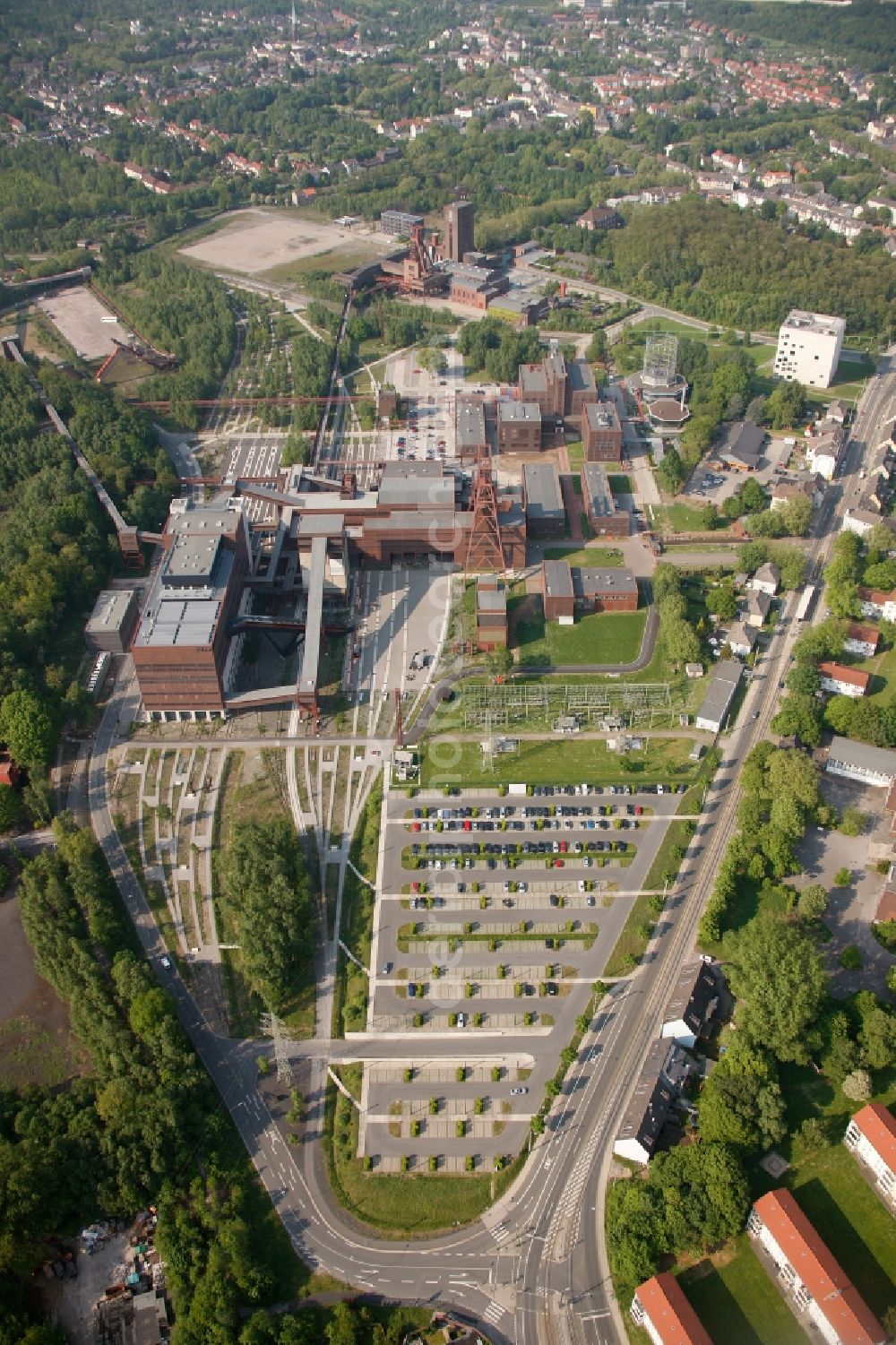 Aerial photograph Essen OT Stoppenberg - View of the Zeche Zollverein in the district of Stoppenberg in Essen in the state of North Rhine-Westphalia