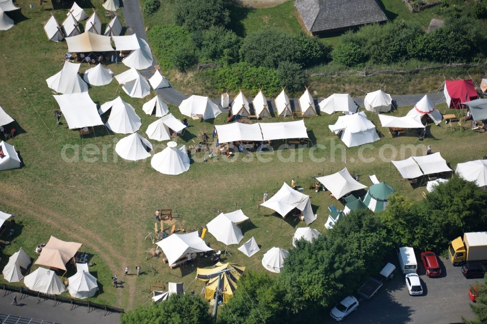 Bärnau from the bird's eye view: Tent construction and assembly at the venue Historisches Marktspectaculum in Baernau in the state Bavaria, Germany