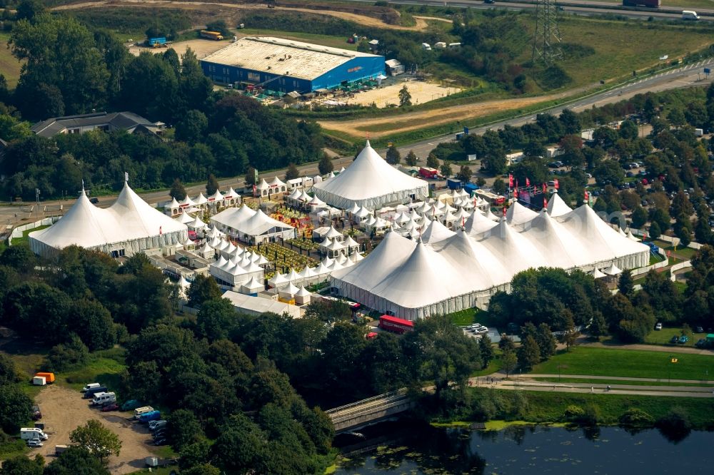 Bochum from the bird's eye view: Tent Festival Ruhr 2014 on Kemnader Reservoir in Bochum in North Rhine-Westphalia