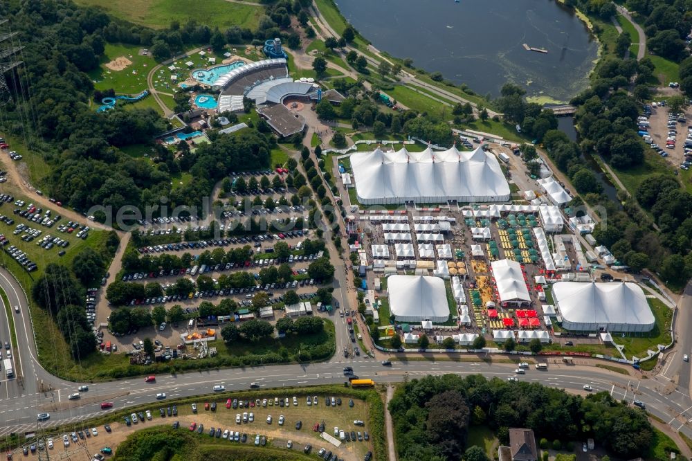 Aerial image Bochum - Tent Festival Ruhr 2015 on Kemnader Reservoir in the Ruhrgebiet in Bochum in North Rhine-Westphalia