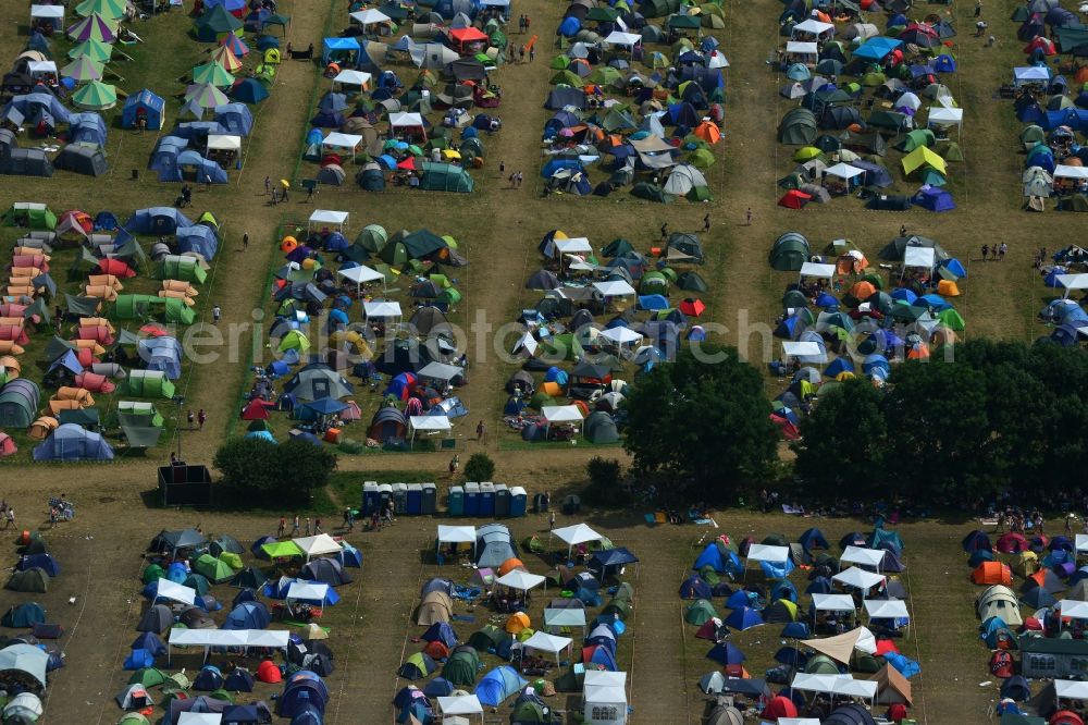 Aerial image Gräfenhainichen - View of campground landscape for visitors to the Melt! Festival in Eisenstadt Ferropolis in Graefenhainichen in the state of Saxony-Anhalt. The Melt is a music festival with electronic music and Rock Sound. Since 1999 the festival at Graefenhainichen takes place in the City of Steel Ferropolis