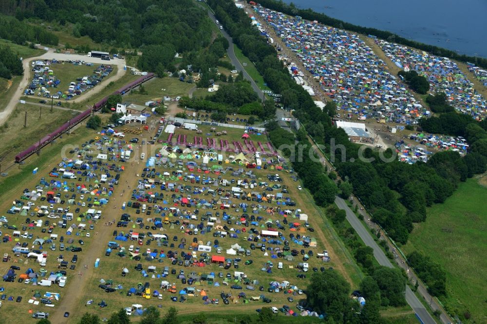 Aerial image Gräfenhainichen - View of campground landscape for visitors to the Melt! Festival in Eisenstadt Ferropolis in Graefenhainichen in the state of Saxony-Anhalt. The Melt is a music festival with electronic music and Rock Sound. Since 1999 the festival at Graefenhainichen takes place in the City of Steel Ferropolis