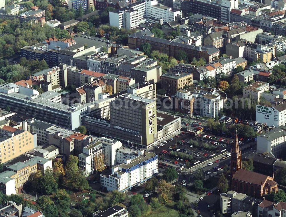 Berlin - Tiergarten from above - Zentrale der Firma Möbel Hübner in der Stendaler Straße in Berlin-Tiergarten.