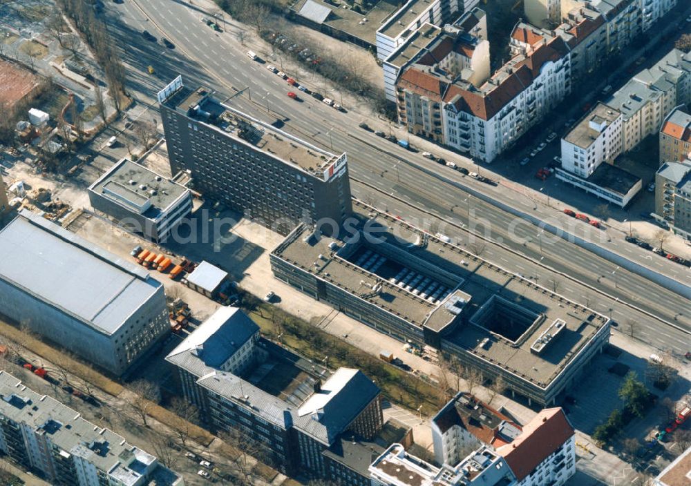 Aerial image Berlin - Wilmersdorf - Zentrale der Landesbank Berlin an der Bundesallee in Berlin-Wilmersdorf.