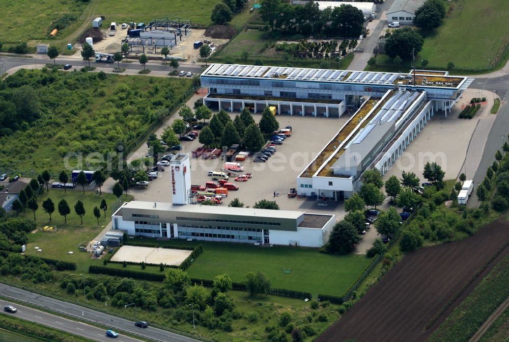 Erfurt from the bird's eye view: View at the control center for fire protection, rescue service and civil protection of the city Erfurt in the state of Thuringia. The control center is located in the commercial area which is named danger center and has an exit to the B4