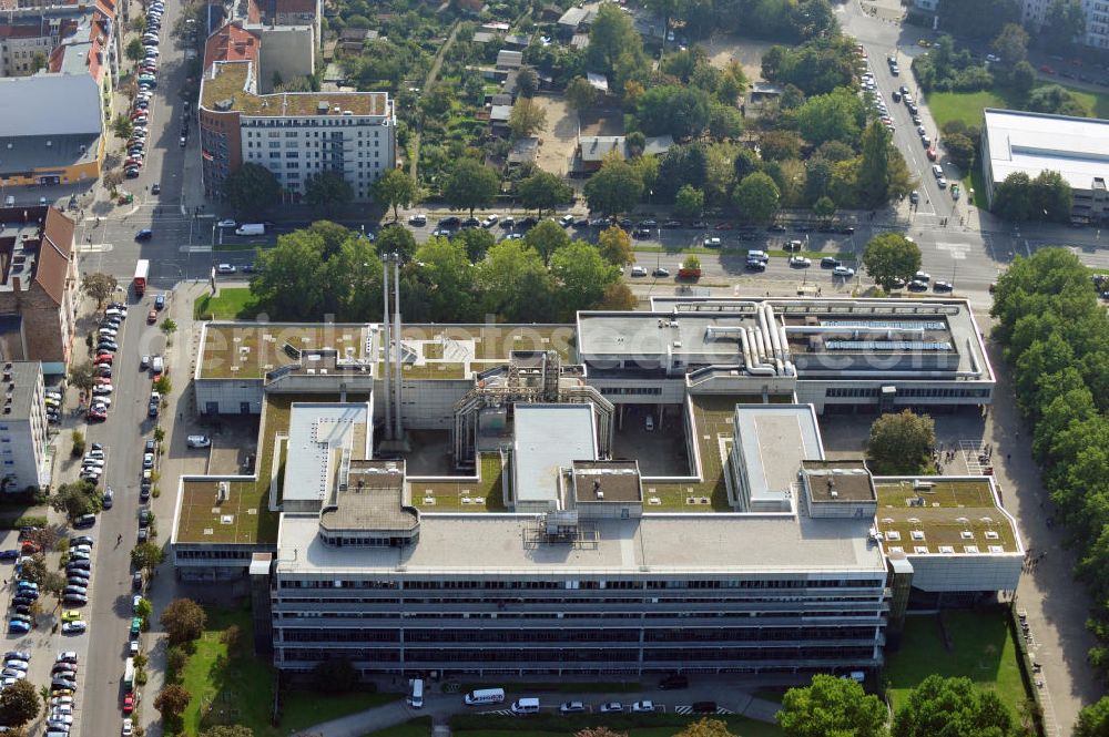 Berlin from above - Blick auf den zentralen Campus der Beuth Hochschule für Technik Berlin - University of Applied Sciences - an der Luxemburger Straße 10 in 13353 Berlin. Beuth central campus of University of Applied Sciences Berlin.