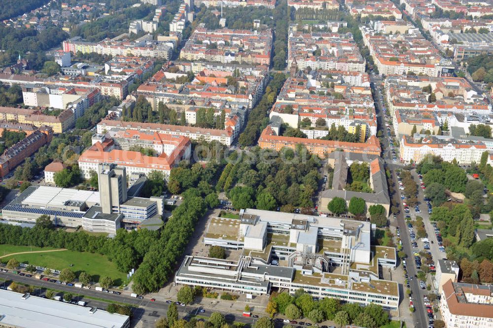 Aerial image Berlin - Blick auf den zentralen Campus der Beuth Hochschule für Technik Berlin - University of Applied Sciences - an der Luxemburger Straße 10 in 13353 Berlin. Beuth central campus of University of Applied Sciences Berlin.