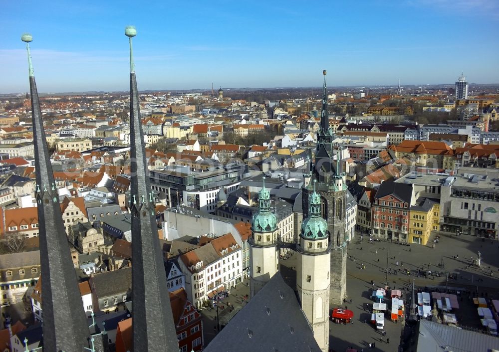 Halle ( Saale ) from the bird's eye view: View of the center of Halle view of the Red Tower and the St. Mary's Church in Saxony-Anhalt