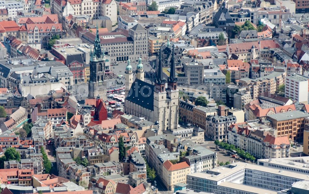 Aerial photograph Halle (Saale) - View of the center of Halle view of the Red Tower and the St. Mary's Church in Saxony-Anhalt