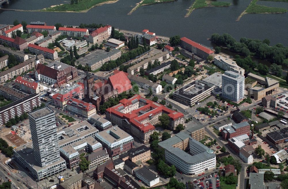 Frankfurt Oder from above - Center with the high-rise tower or on the banks of the Oder in Frankfurt Oder in Brandenburg