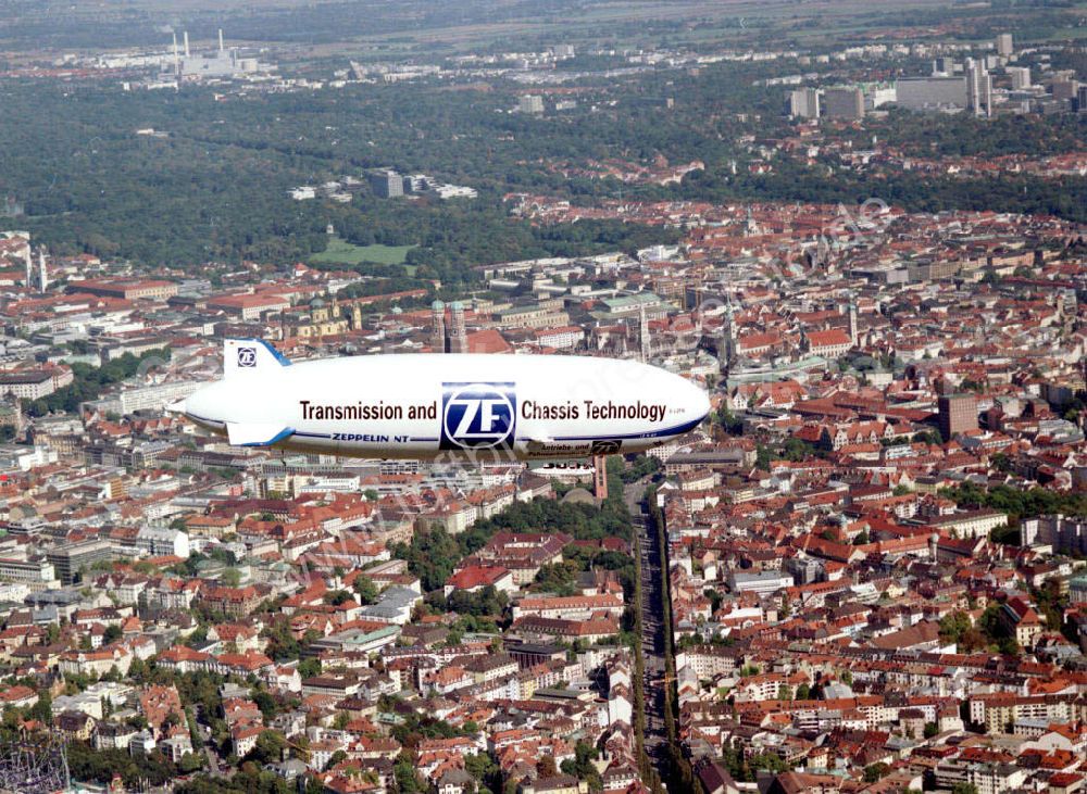 Aerial photograph München - Zeppelin NT über dem Stadteil Westend in München