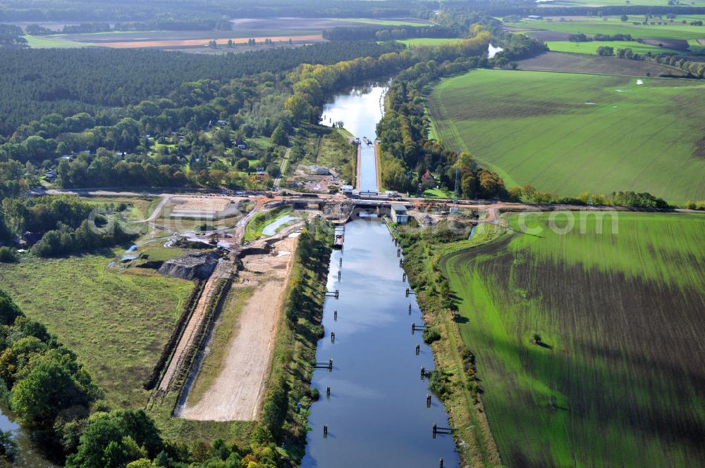 Aerial image Zerben - Baustelle / Neubau der Zerbener Brücke und der Schleuse Zerben am Elbe-Havel-Kanal in Sachsen-Anhalt. Ein Projekt des WSV, Wasser- und Schifffahrtsverwaltung des Bundes. The bridge Zerben over the Elbe-Havel-Canal and the lock in Zerben, Saxony-Anhalt.