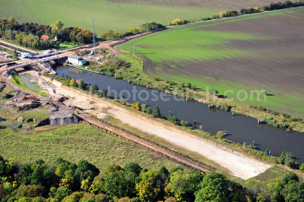 Zerben from the bird's eye view: Baustelle / Neubau der Zerbener Brücke und der Schleuse Zerben am Elbe-Havel-Kanal in Sachsen-Anhalt. Ein Projekt des WSV, Wasser- und Schifffahrtsverwaltung des Bundes. The bridge Zerben over the Elbe-Havel-Canal and the lock in Zerben, Saxony-Anhalt.