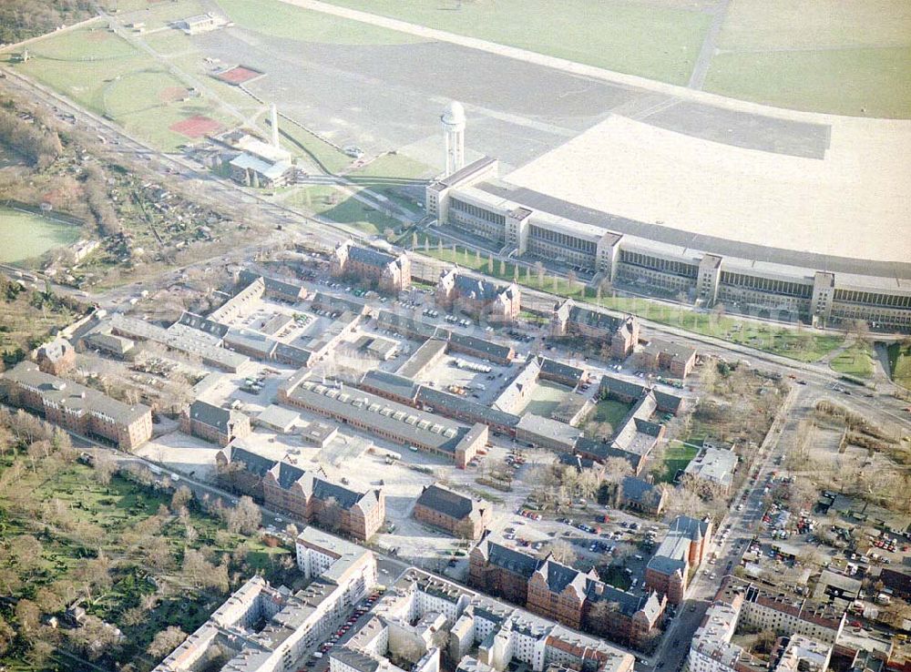 Aerial image Berlin - Tempelhof - ZERV - Dienststelle am Flughafen Tempelhof.