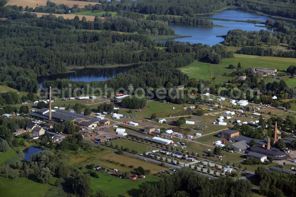 Zehdenick from the bird's eye view: Mildenberg brick work park in the town area of Zehdenick in the state of Brandenburg. The park is an industrial memorial, surrounded by lakes and ponds. The compound consists of the company sites of two former brick works and is located in the North of the Mildenberg part of the town