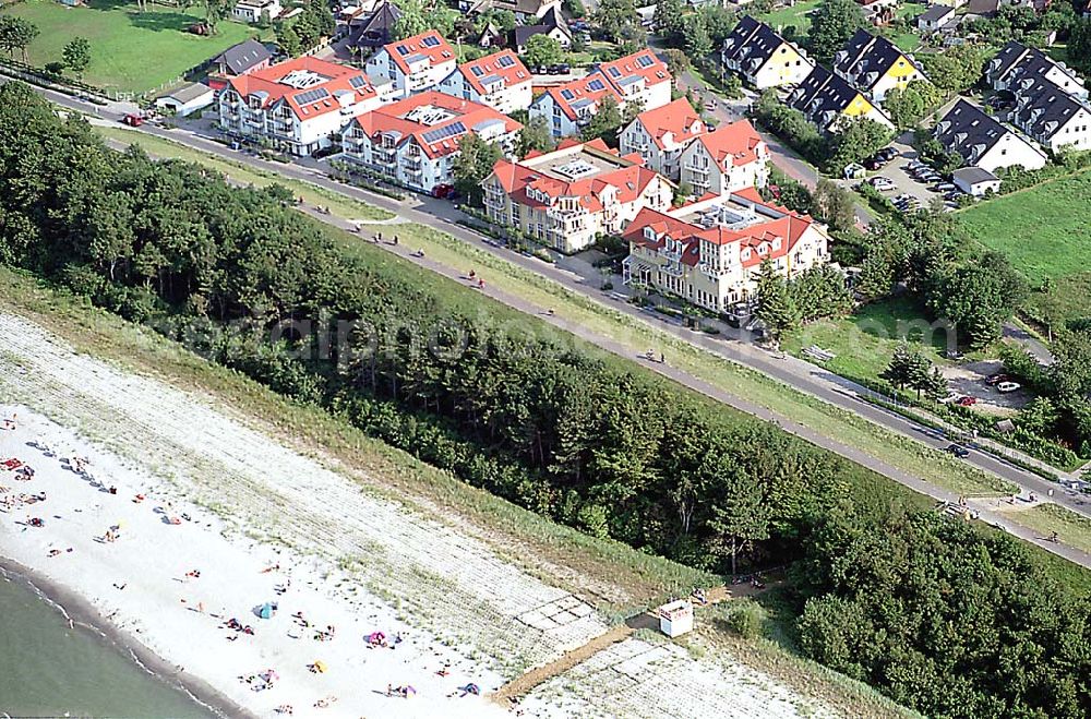 Zingst / Mecklenburg Vorpommern from above - Zingst / Mecklenburh Vorpommern Hotel Meereslust (gelbe Häuser am Strand)