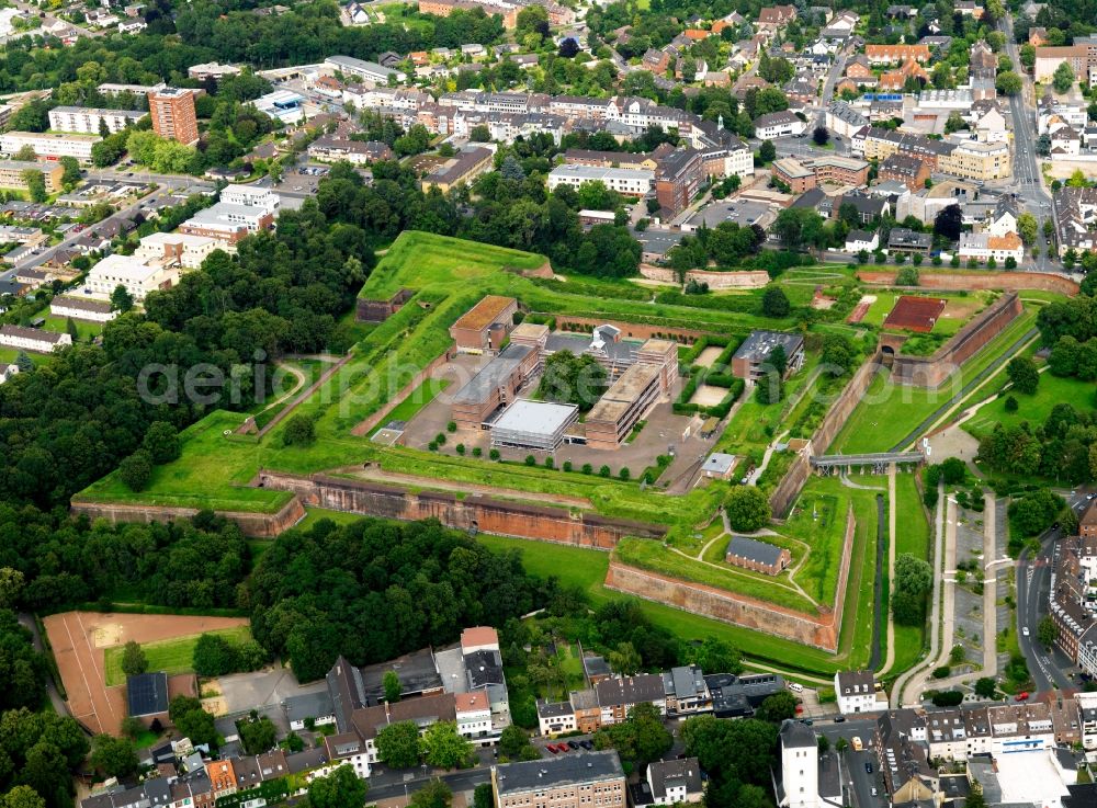 Aerial photograph Jülich - Citadel of the fortress Jülich, a fortification in the state of North Rhine-Westphalia