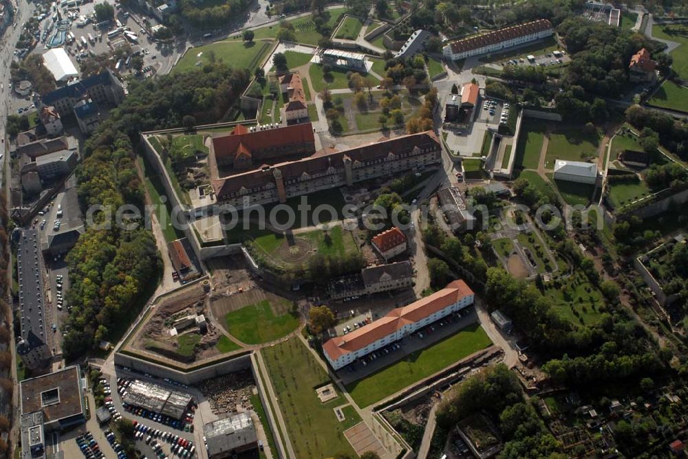 Aerial image Erfurt - Blick auf die Zitadelle Petersberg. Das Kernwerk der Zitadelle wurde von 1665-1707 angelegt und in Etappen bis 1868 aus- und umgebaut. Die Zitadelle Petersberg ist die einzige weitgehend erhaltene barocke Stadtfestung Mitteleuropas. Kontakt: Tourismus Gesellschaft Erfurt, Benediktsplatz 1, 99084 Erfurt; E-Mail: service@erfurt-tourist.de