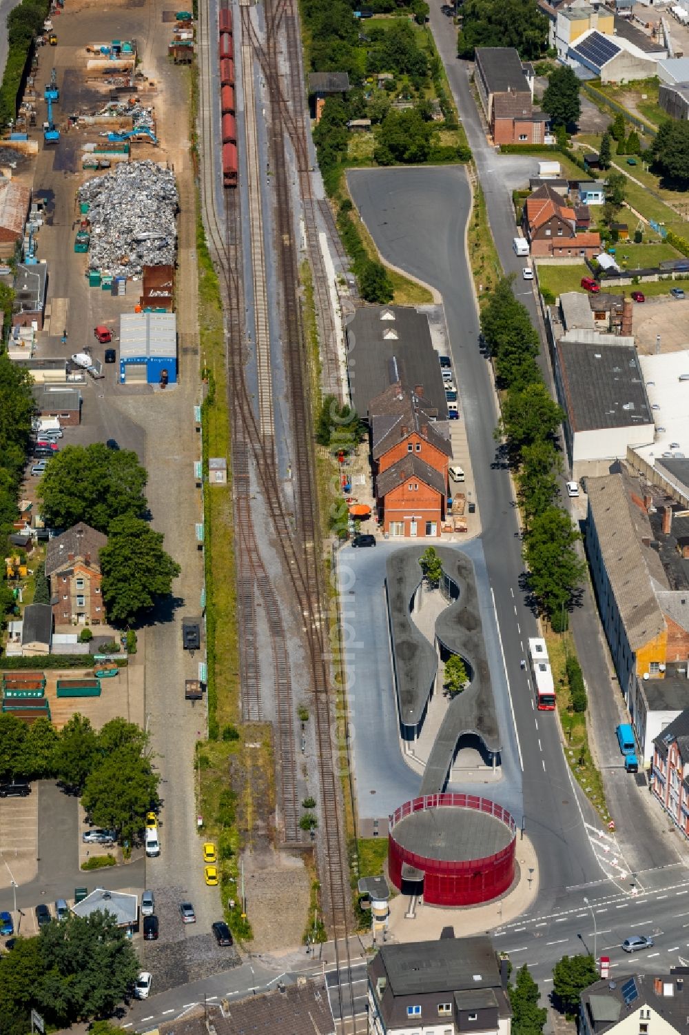 Aerial photograph Beckum - Central Bus Station for Public Transportation on Bahnhofplatz in Beckum in the state North Rhine-Westphalia, Germany