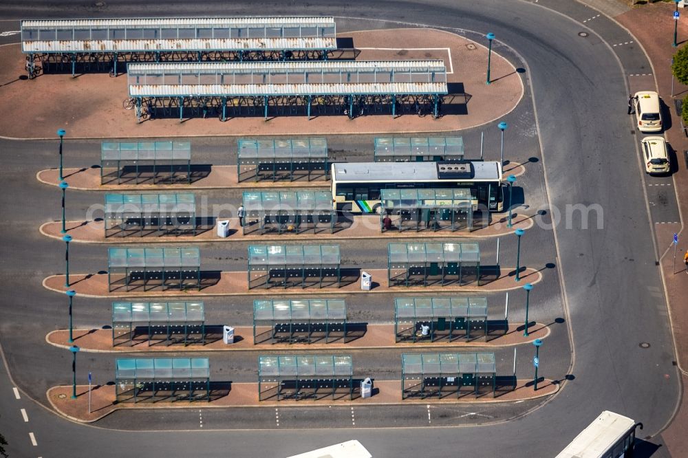 Wesel from above - Central Bus Station of RVN Regionalverkehr Niederrhein GmbH on Franz-Etzel-Platz in Wesel in the state North Rhine-Westphalia