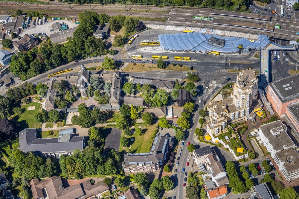 Essen from the bird's eye view: Central Bus Station for Public Transportation at the train station in the district Steele in Essen in the state North Rhine-Westphalia, Germany