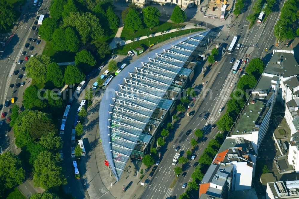 Aerial image Hamburg - Central Bus Station for Public Transportation on Carl-Legien-Platz - Adenauerallee in Hamburg, Germany