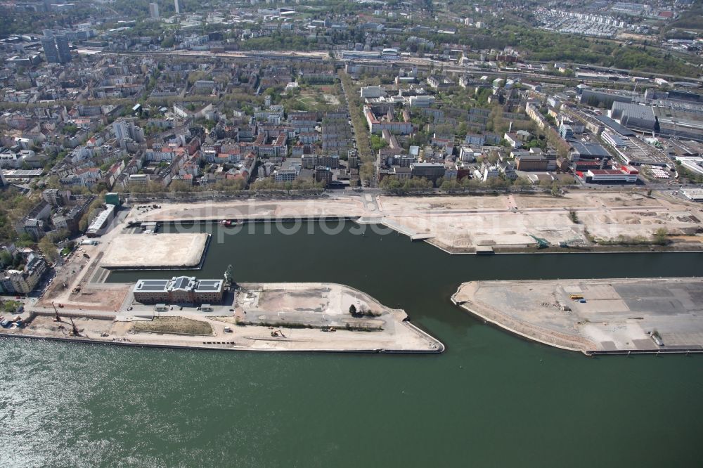 Aerial image Mainz - Development area on grounds of the former customs and inland port on the banks of the River Rhine in Mainz in Rhineland-Palatinate