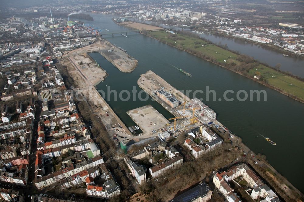 Aerial photograph Mainz - Development area on grounds of the former customs and inland port on the banks of the River Rhine in Mainz in Rhineland-Palatinate