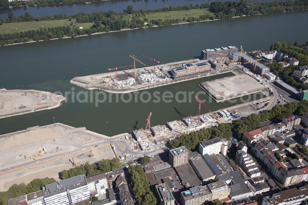 Aerial image Mainz - Development area on grounds of the former customs and inland port on the banks of the River Rhine in Mainz in Rhineland-Palatinate