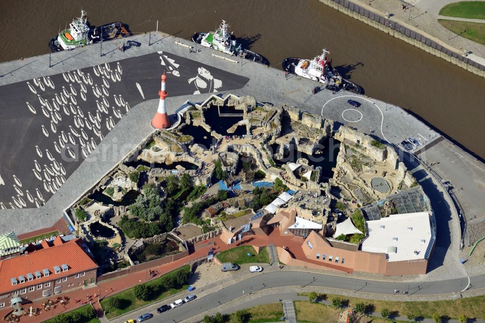 Aerial image Bremerhaven - Sea Zoo at the historic New Port in Bremerhaven in the state of Lower Saxony. The topics zoo specializes in water-living and Nordic species