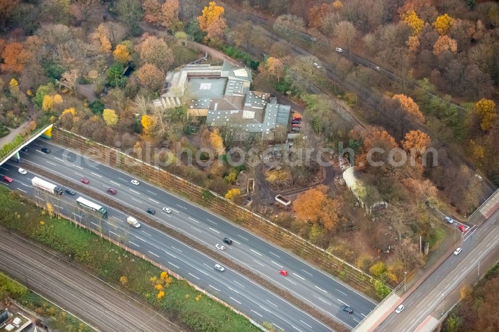 Aerial photograph Duisburg - Zoo grounds in the Carl Benz street in Duisburg in the state North Rhine-Westphalia